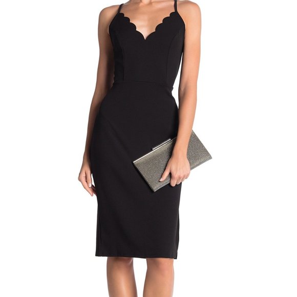 Socialite Dresses & Skirts - Socialite Scallop Trim Bodycon Dress